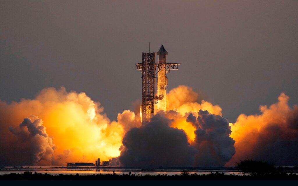 real photo of a spacex starship launch